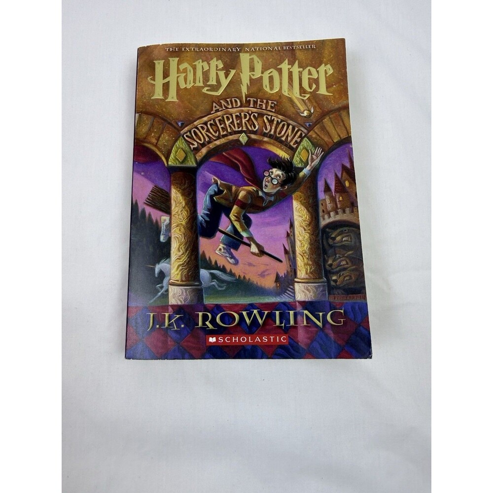 Harry Potter and the Sorcerer's Stone by J. K. Rowling (1999, Paperback)